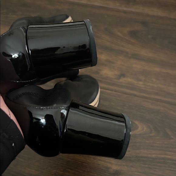 Chanel Black Heels - Picture 6 of 8